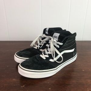 Vans | Y7.0. Black and White High Top Sneaker
